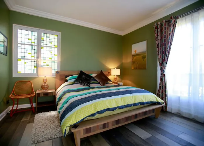 Le Talisman Alojamento de Acomodação e Pequeno-almoço Saint-Germain-en-Laye