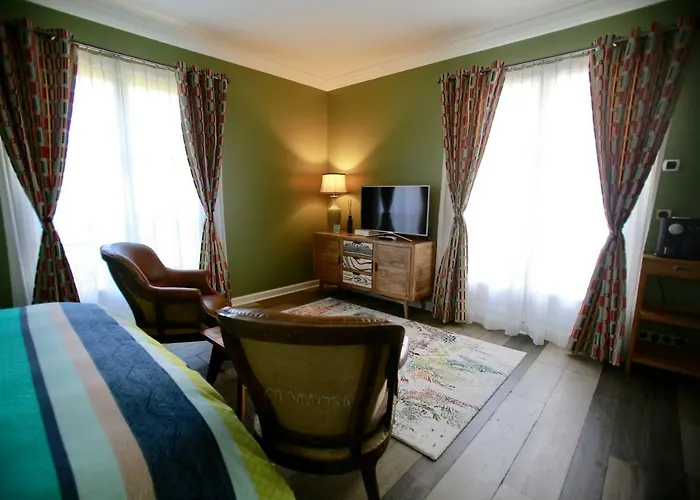 Le Talisman ベッド・アンド・ブレックファスト 4*